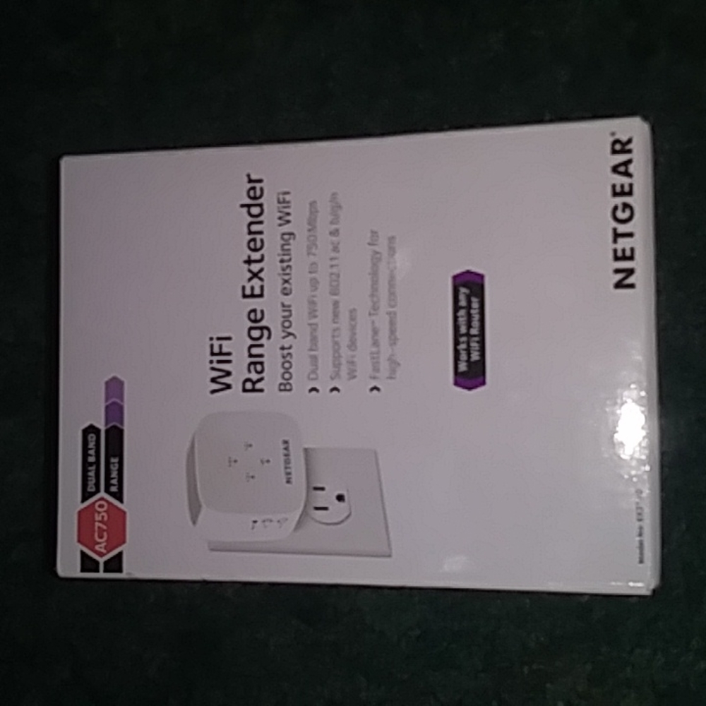 Netgear Wi-Fi extender - Picture 3 of 13